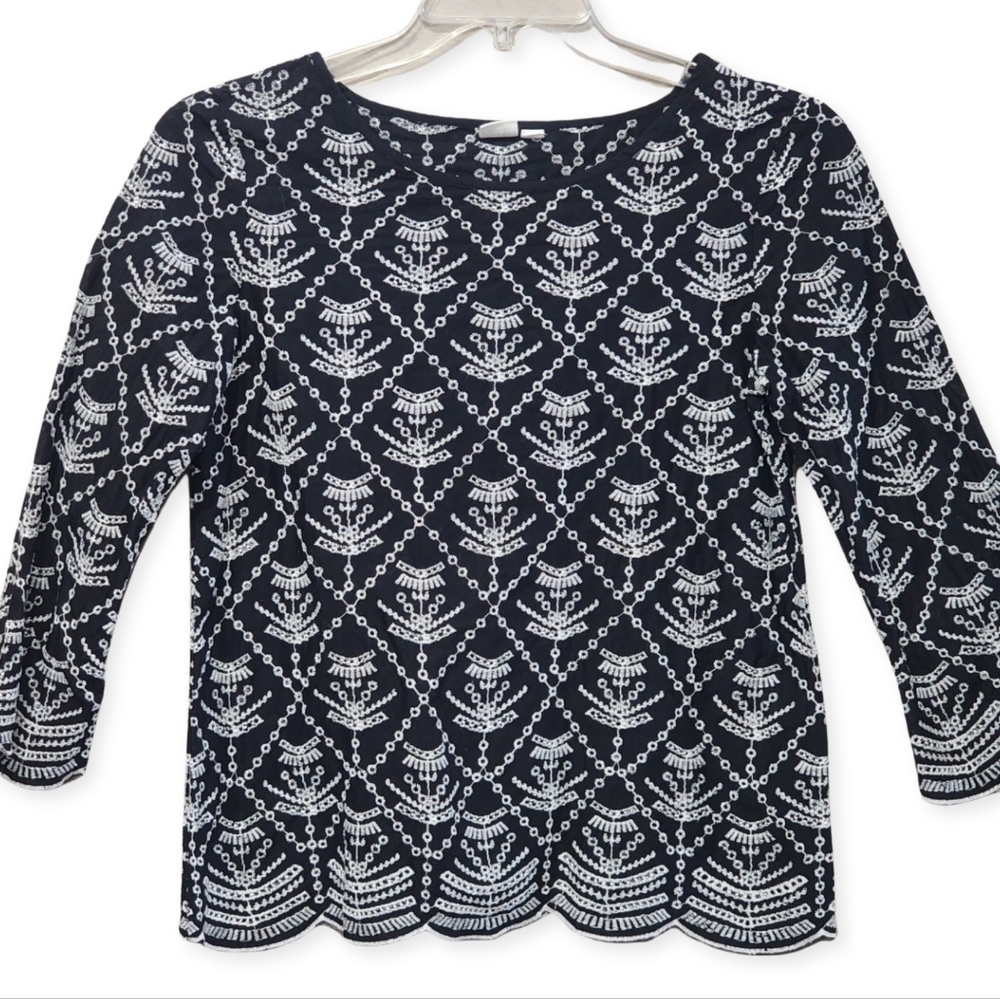 GAP Top w/embroidery sz S